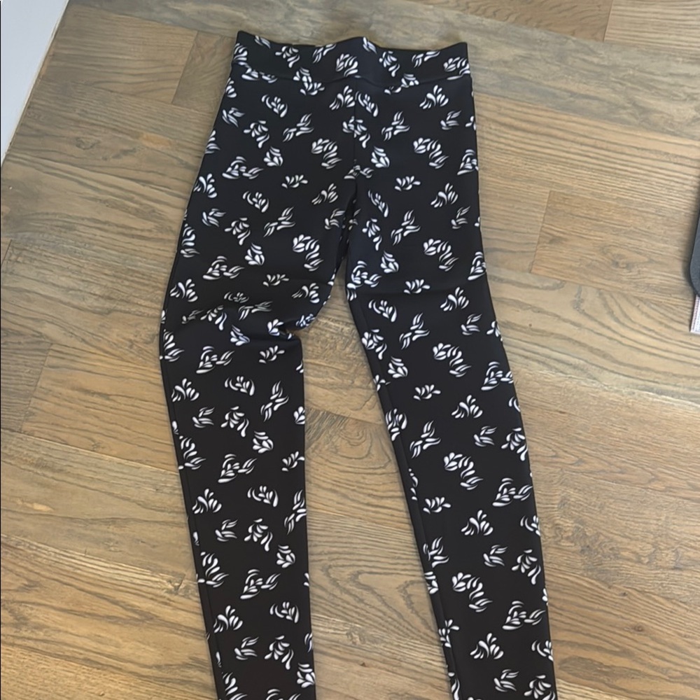 chiara boni  women's Black and White Patterned Leggings